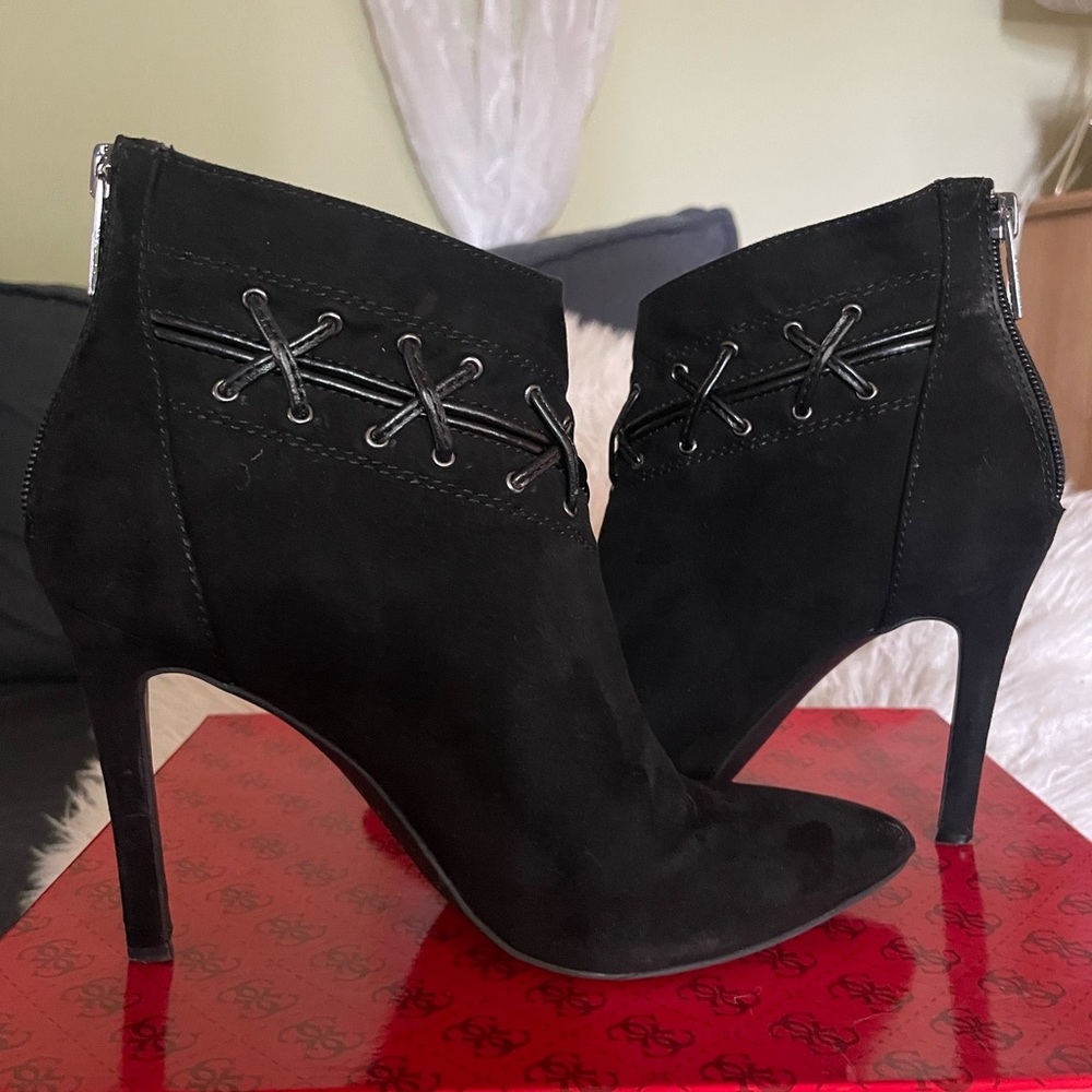 Guess Boots - Picture 3 of 6
